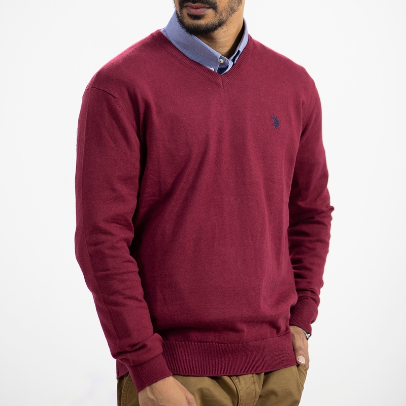 Sweaters product pictures.